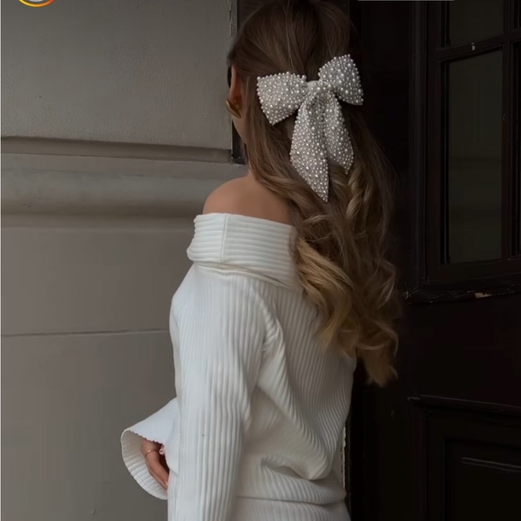 🔥 GORGEOUS H&M NWT Embellished Pearl Hair Bow Clip🔥 - Picture 6 of 14